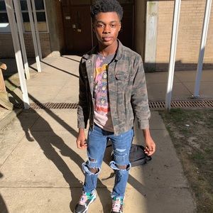 Meet your Posher, Lawrence